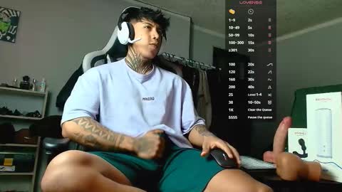 Nickhot0609 online show from September 24, 2025, 7:17 pm