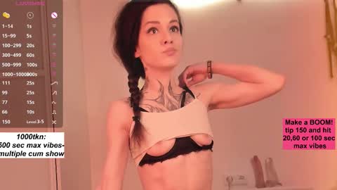 Karolina online show from October 29, 2025, 10:39 am