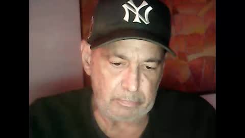 nickincali online show from December 8, 2024, 3:10 am