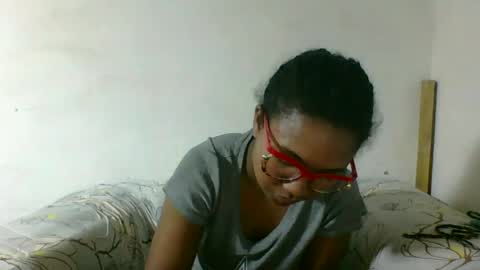 nickiqqyuu online show from August 6, 2026, 1:07 am