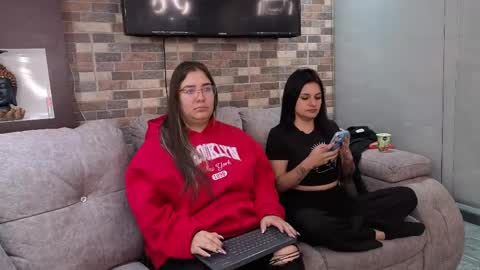 nicky_as online show from June 5, 2026, 1:50 pm