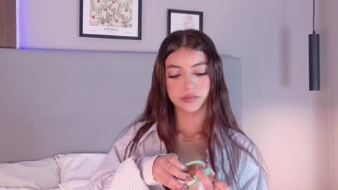 nicky_belmonth online show from February 4, 2025, 2:21 pm