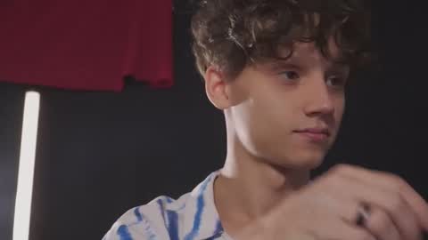 Nicky Neal online show from October 2, 2025, 8:05 pm