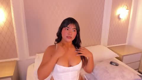 Nicky  online show from November 7, 2025, 2:55 am