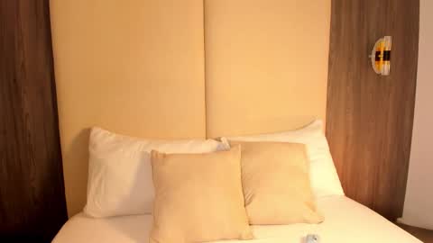 Nicky  online show from February 22, 2026, 2:45 am