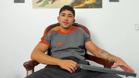 nicky online show from December 10, 2024, 8:49 pm