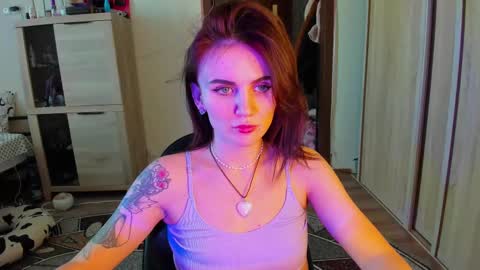 Nicky Weekends online show from February 11, 2025, 10:26 am