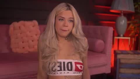 Nicky online show from November 27, 2025, 9:28 pm