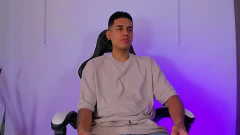 Nicky  online show from September 19, 2025, 2:07 pm