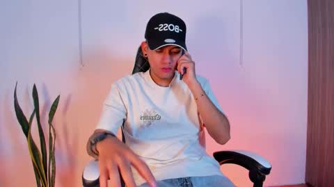 Nicky  online show from October 7, 2025, 12:24 pm