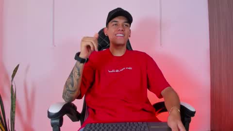 Nicky  online show from October 14, 2025, 1:12 pm