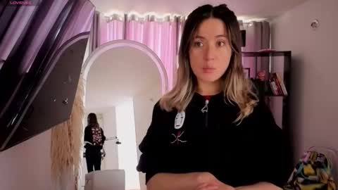 Nicky online show from March 19, 2026, 5:06 pm