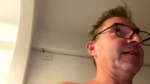 Nico online show from November 10, 2025, 10:53 pm