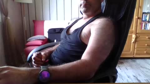 Snapshot of nico82_fr chatting on April 30, 2026, 10:32 am nico82_fr online show from April 30, 2026, 10:32 am