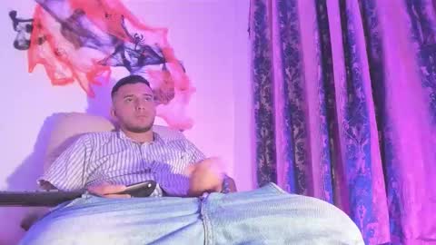 Nicolas online show from October 26, 2025, 2:06 am