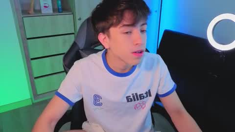 Nicolas online show from October 9, 2025, 8:18 pm