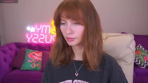 Nicol Moonn online show from November 14, 2025, 6:34 am