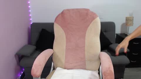 nicole Storm online show from September 9, 2025, 11:15 pm