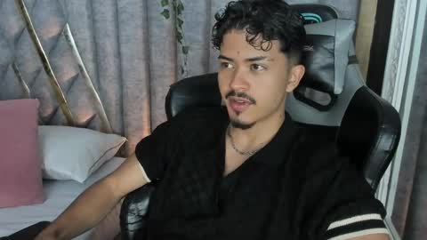 Nicolai online show from April 21, 2026, 12:11 pm