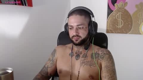 nicolas online show from February 2, 2025, 2:17 am