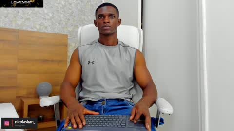 Nicolas online show from December 5, 2024, 1:28 pm