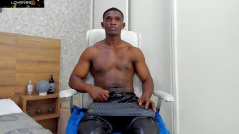 Nicolas online show from January 17, 2025, 1:46 pm