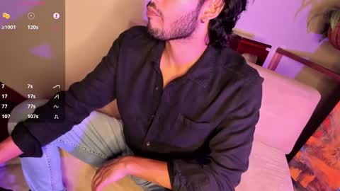 nicolasrodrii online show from January 9, 2025, 1:39 am