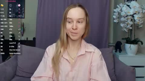 Nicoletta online show from March 11, 2026, 7:53 pm