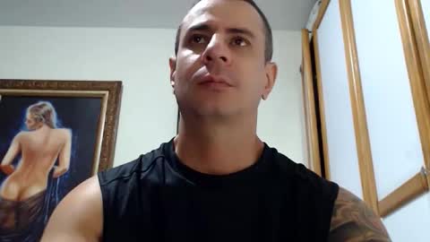 Nicolay online show from October 22, 2025, 7:35 pm