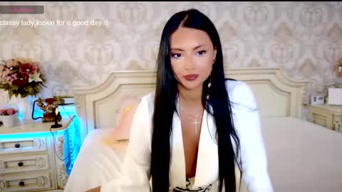 nicole online show from April 20, 2026, 7:04 pm