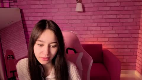 Snapshot of nicole_brownie chatting on May 23, 2026, 1:00 am Nicole online show from May 23, 2026, 1:00 am