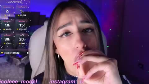 Snapshot of nicole_edwards chatting on February 21, 2025, 2:50 am Nicole online show from February 21, 2025, 2:50 am