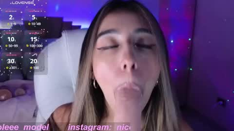 Snapshot of nicole_edwards chatting on March 3, 2025, 10:10 pm Nicole online show from March 3, 2025, 10:10 pm