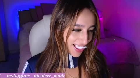Snapshot of nicole_edwards chatting on May 26, 2026, 6:37 pm Nicole online show from May 26, 2026, 6:37 pm