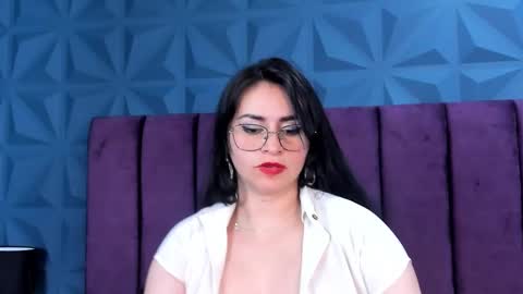 Nicole online show from January 4, 2025, 9:54 am