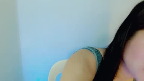 nicole_kiss01 online show from February 26, 2025, 8:59 am