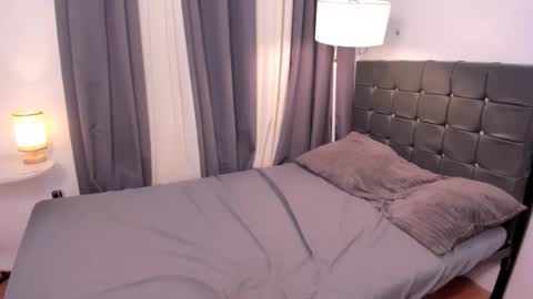 nicole_morena online show from October 19, 2025, 6:30 pm