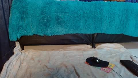  Anna Nicole  online show from March 5, 2025, 4:35 pm