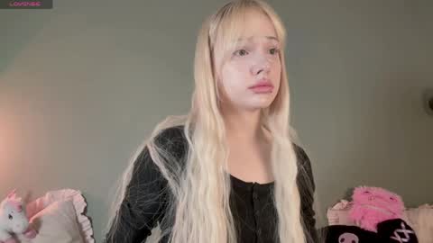 Mary online show from April 21, 2026, 10:01 pm