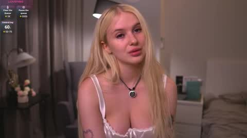 Snapshot of nicoledurham chatting on November 14, 2025, 1:26 am Kimmy online show from November 14, 2025, 1:26 am