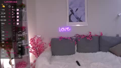 Snapshot of nicoledurham chatting on December 19, 2025, 3:41 pm Kimmy online show from December 19, 2025, 3:41 pm