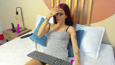 Snapshot of nicolee_angels chatting on April 30, 2026, 8:15 pm N i c o l e online show from April 30, 2026, 8:15 pm