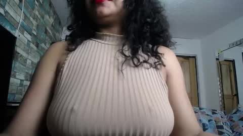 Nicole online show from April 20, 2026, 1:14 pm