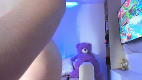 Nicolle online show from July 17, 2026, 10:47 pm