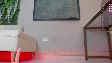 Snapshot of nicoleflorens chatting on February 13, 2025, 2:23 am Nicol Flores GMT-5 1530-2200 online show from February 13, 2025, 2:23 am