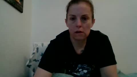 Nicole online show from March 22, 2026, 10:24 pm