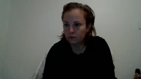 Nicole online show from April 17, 2026, 10:51 am