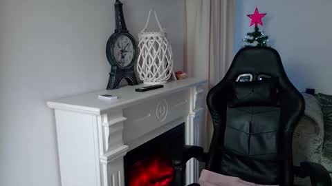 nicoleirisxxx online show from January 15, 2026, 6:51 am