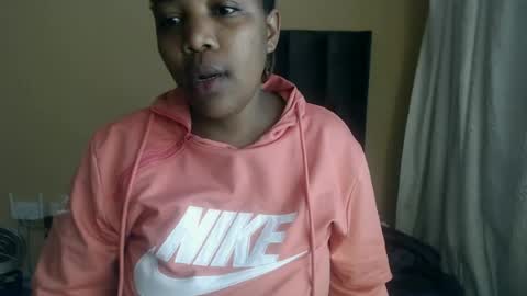 nicolejule321 online show from June 16, 2026, 1:47 pm