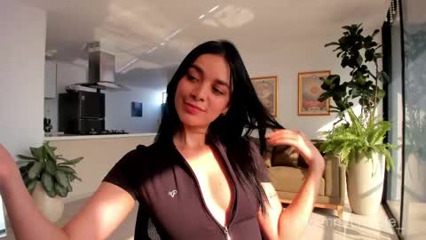 Nicole Manson online show from March 31, 2026, 8:53 pm